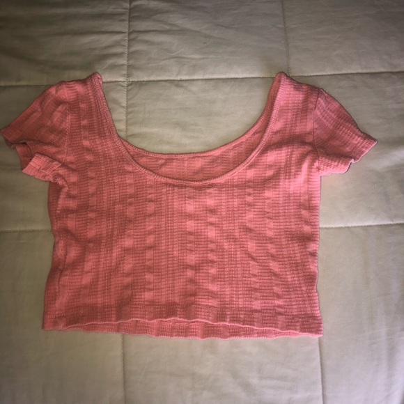 crop top - Picture 2 of 3